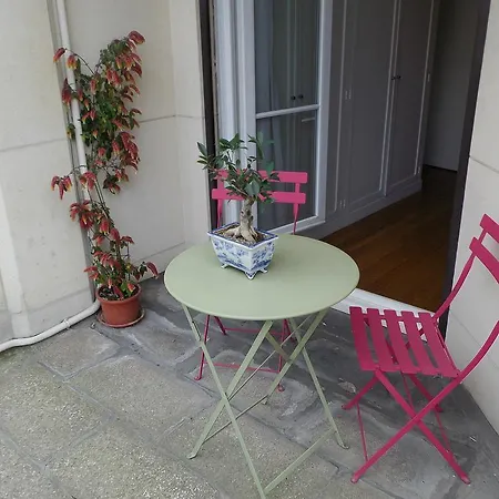 Bed & Breakfast Laos *